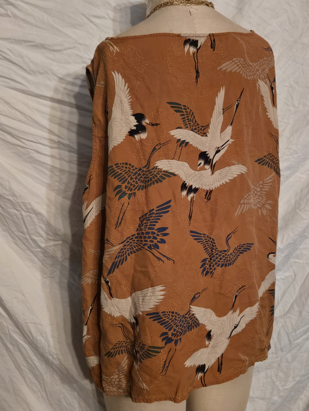 Citron Rust Brown Crane Print Short Sleeve Tee - Picture 3 of 8
